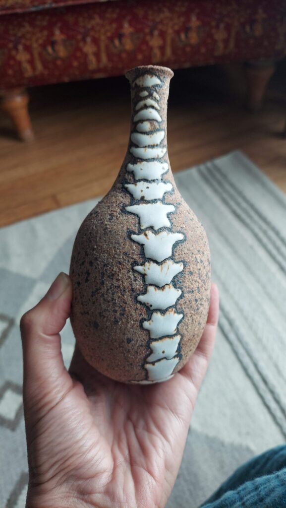 spine vase